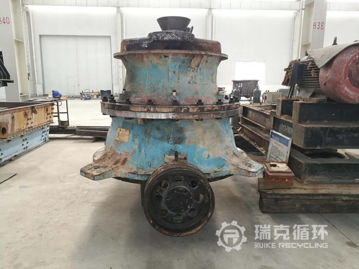 出售二手大华GP200圆锥破碎机一台