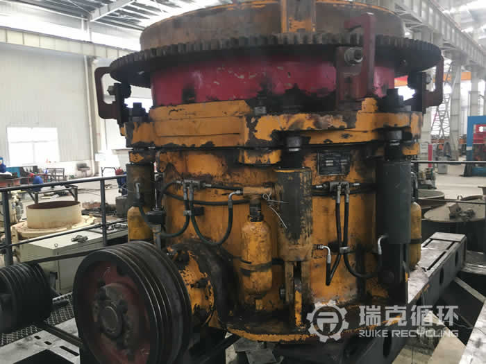 二手上海多灵HP300多缸圆锥破碎机出售